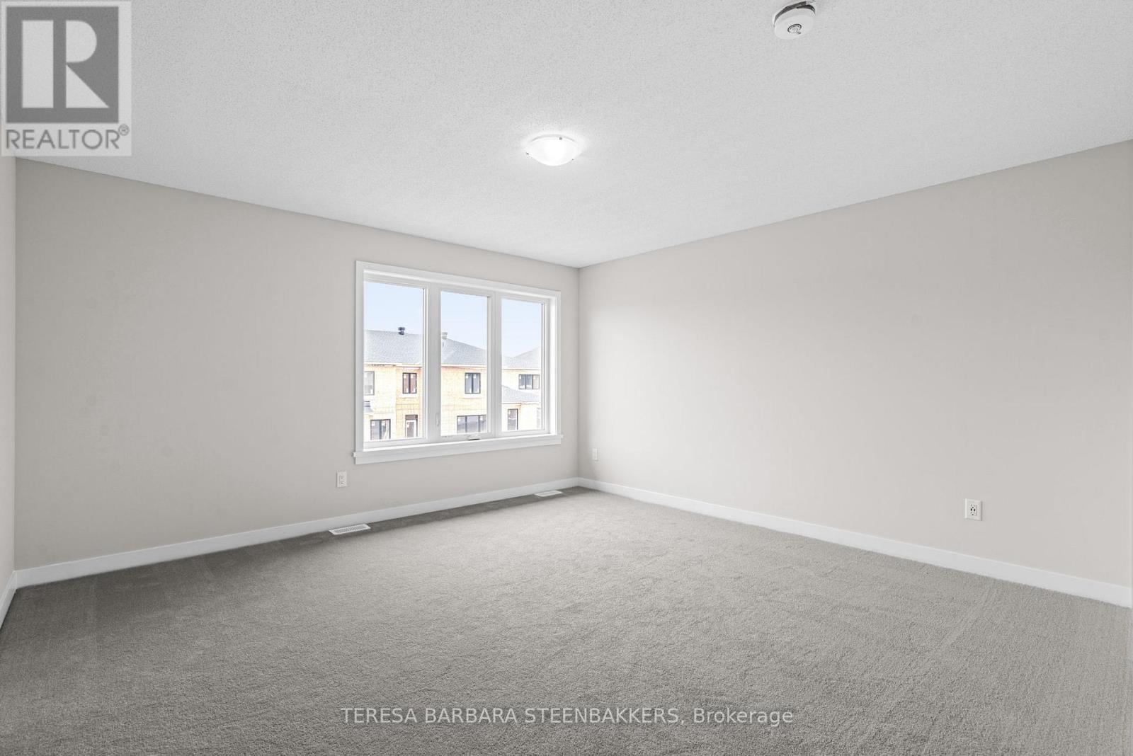 Photo 31 of 747 Kenny Gordon Avenue W, Ottawa ON