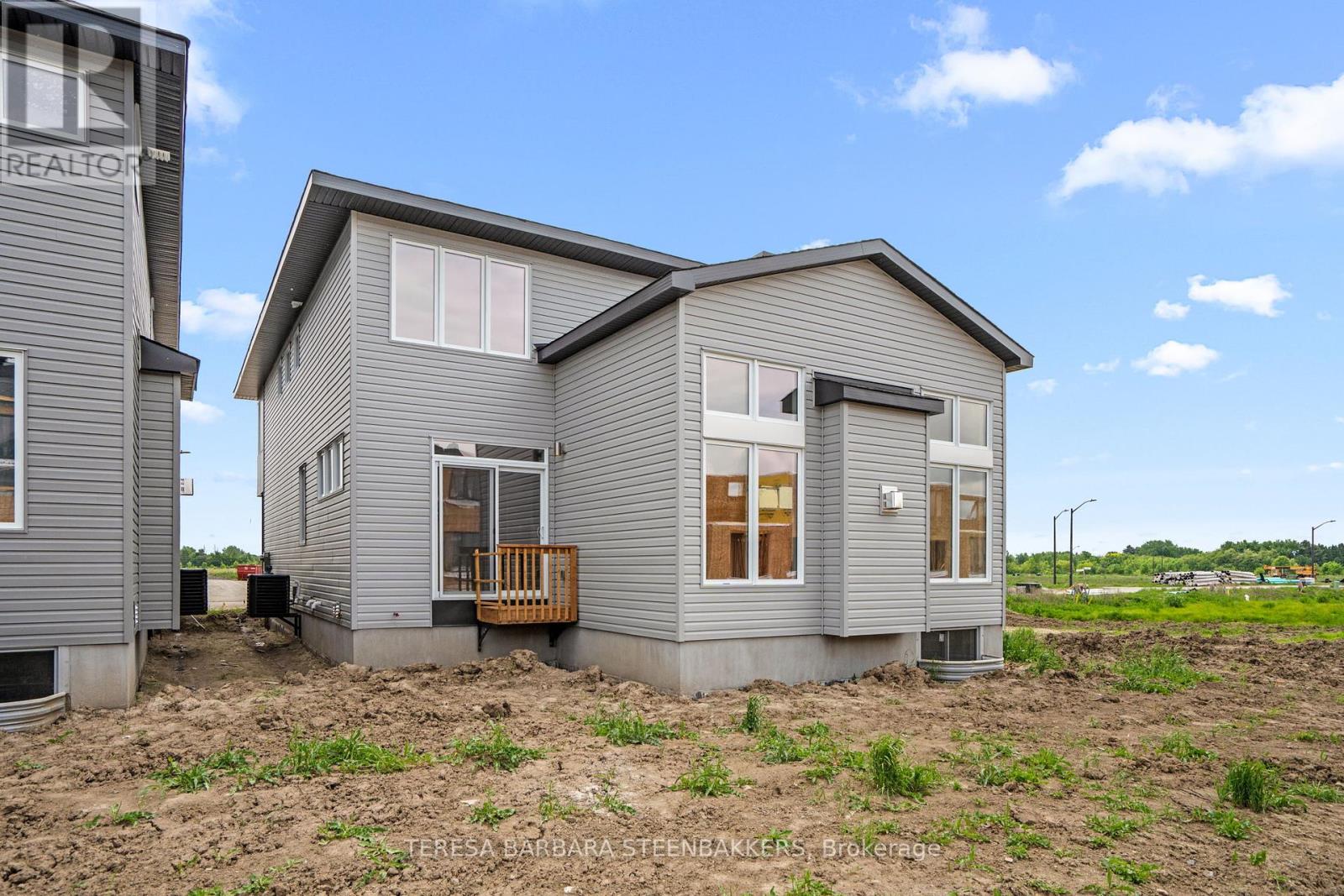 Photo 27 of 747 Kenny Gordon Avenue W, Ottawa ON