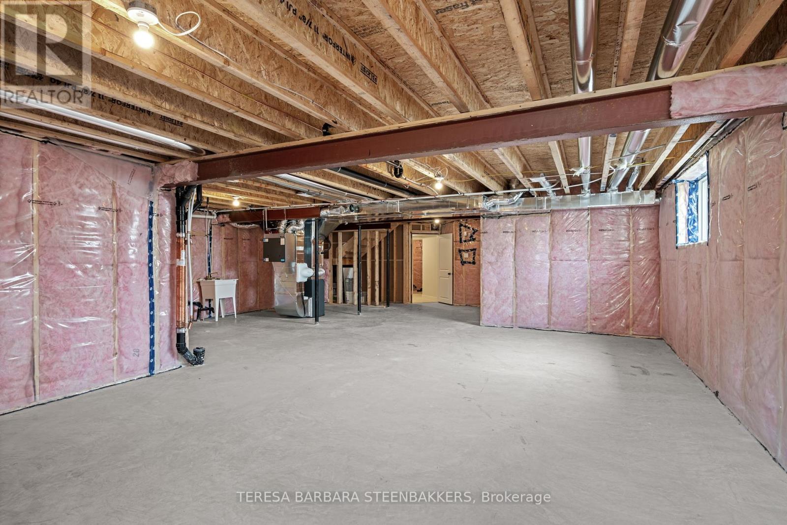 Photo 17 of 747 Kenny Gordon Avenue W, Ottawa ON