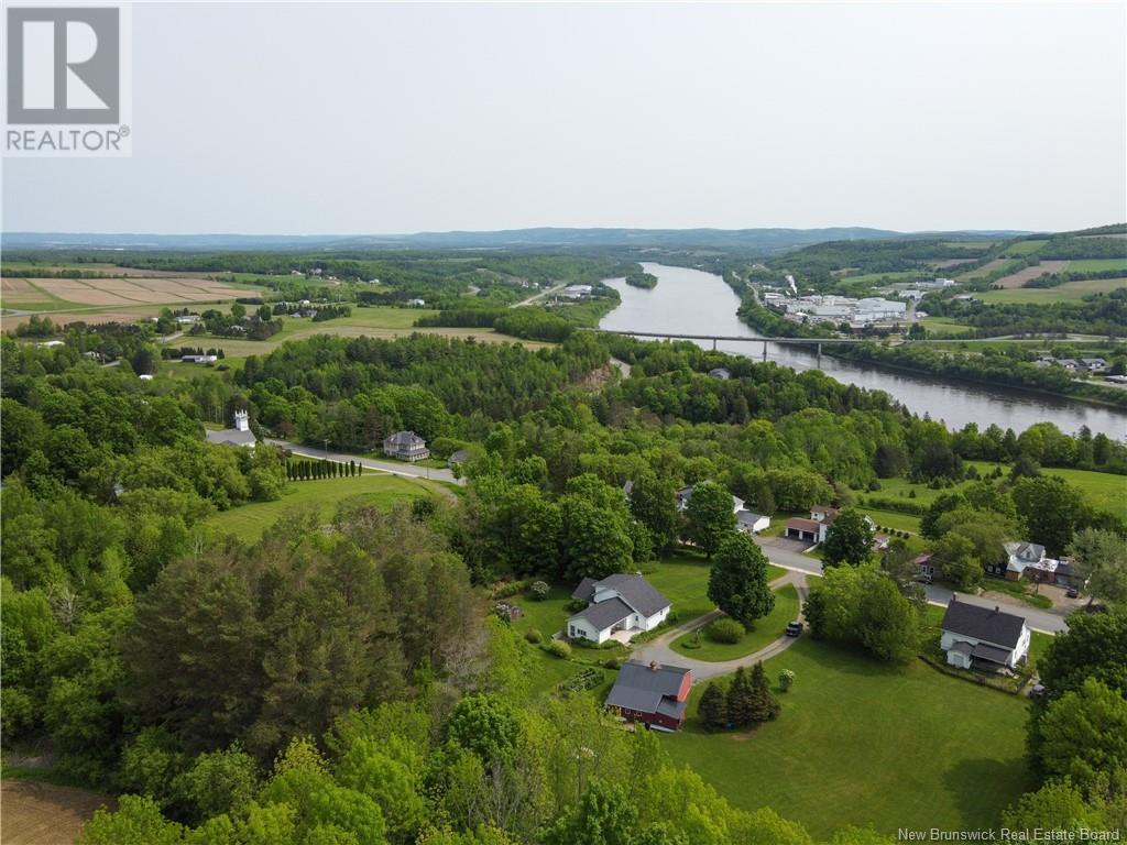 Photo 4 of 124 Riverview Drive, Florencevillebristol NB