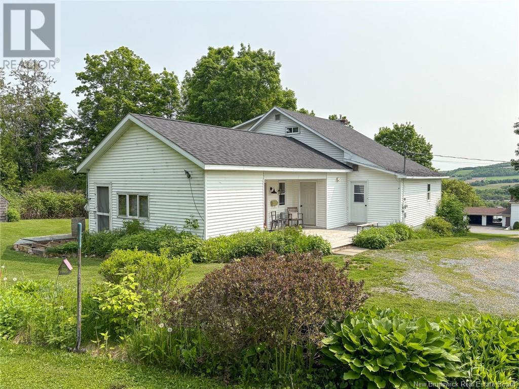 Photo 6 of 124 Riverview Drive, Florencevillebristol NB