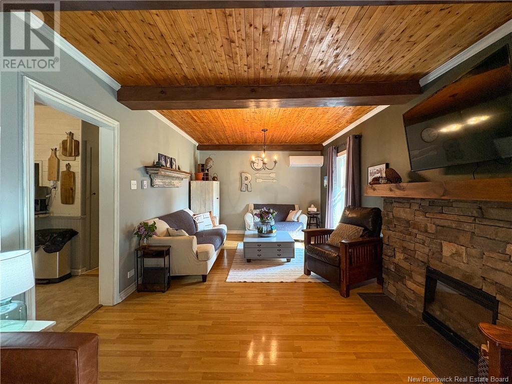 Photo 18 of 124 Riverview Drive, Florencevillebristol NB