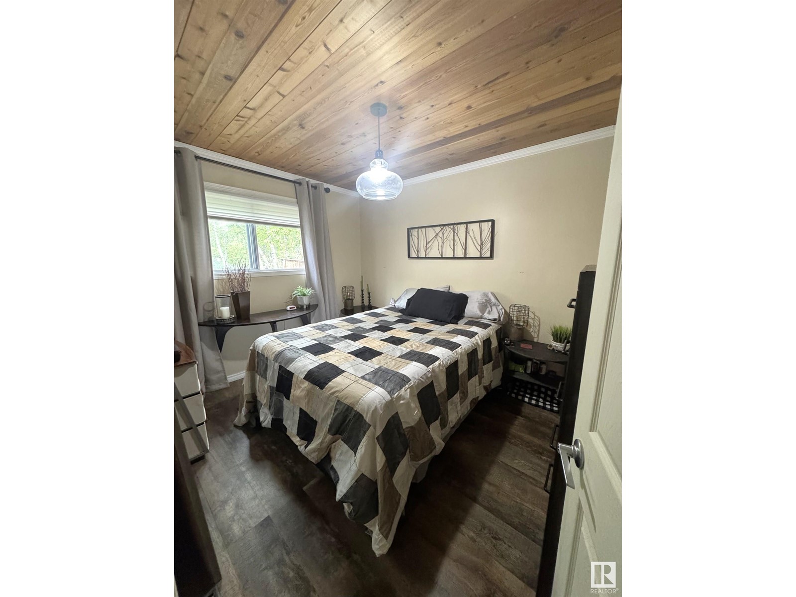 Photo 17 of 213 Crystal Springs Dr, Rural Wetaskiwin County AB