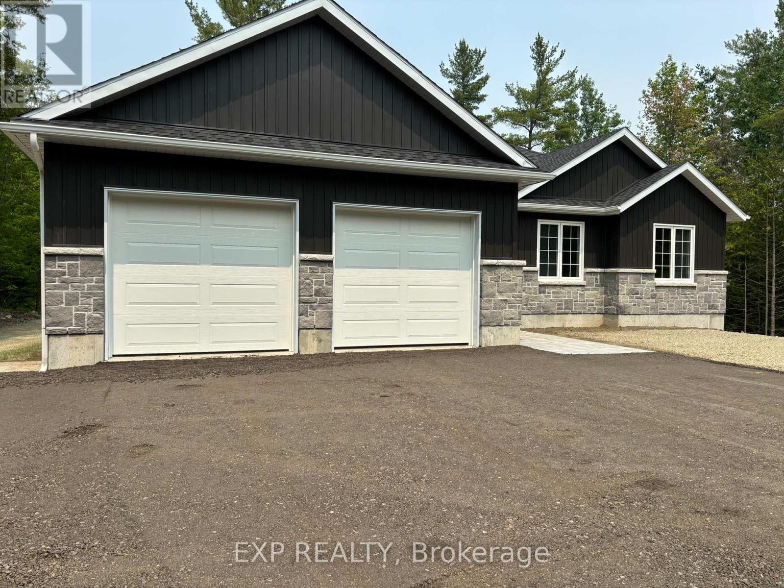 Photo 2 of 912 Burnstown Road, Mcnab Braeside ON