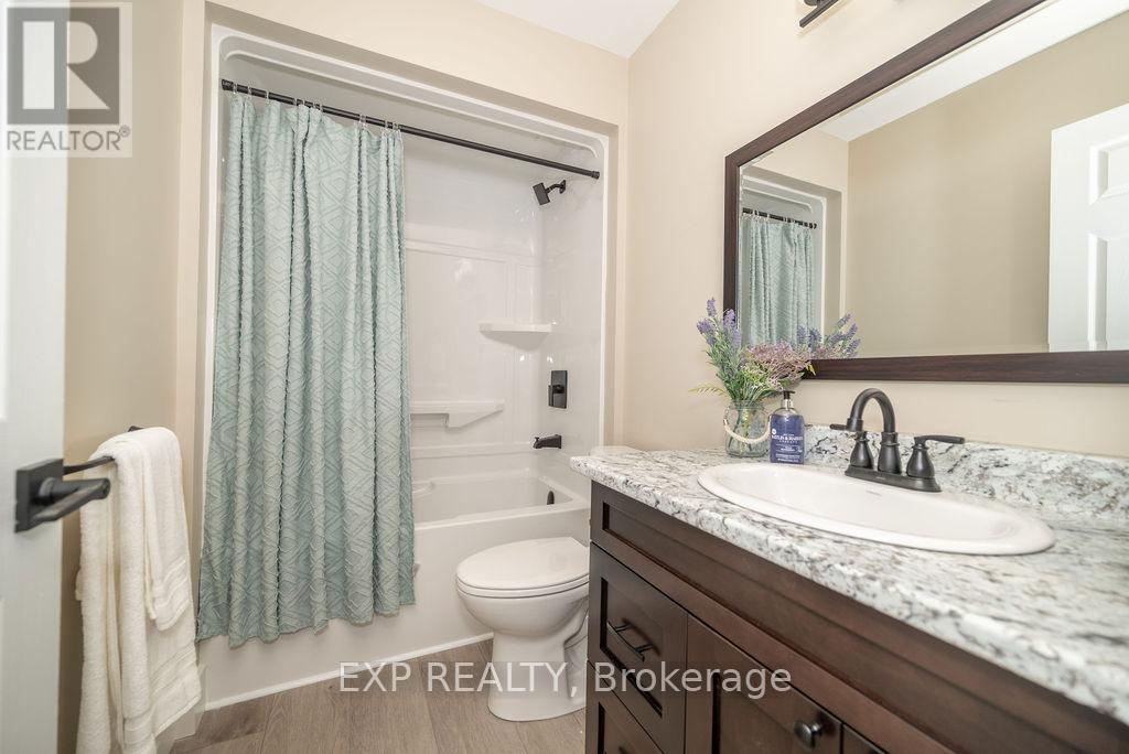 Photo 17 of 912 Burnstown Road, Mcnab Braeside ON