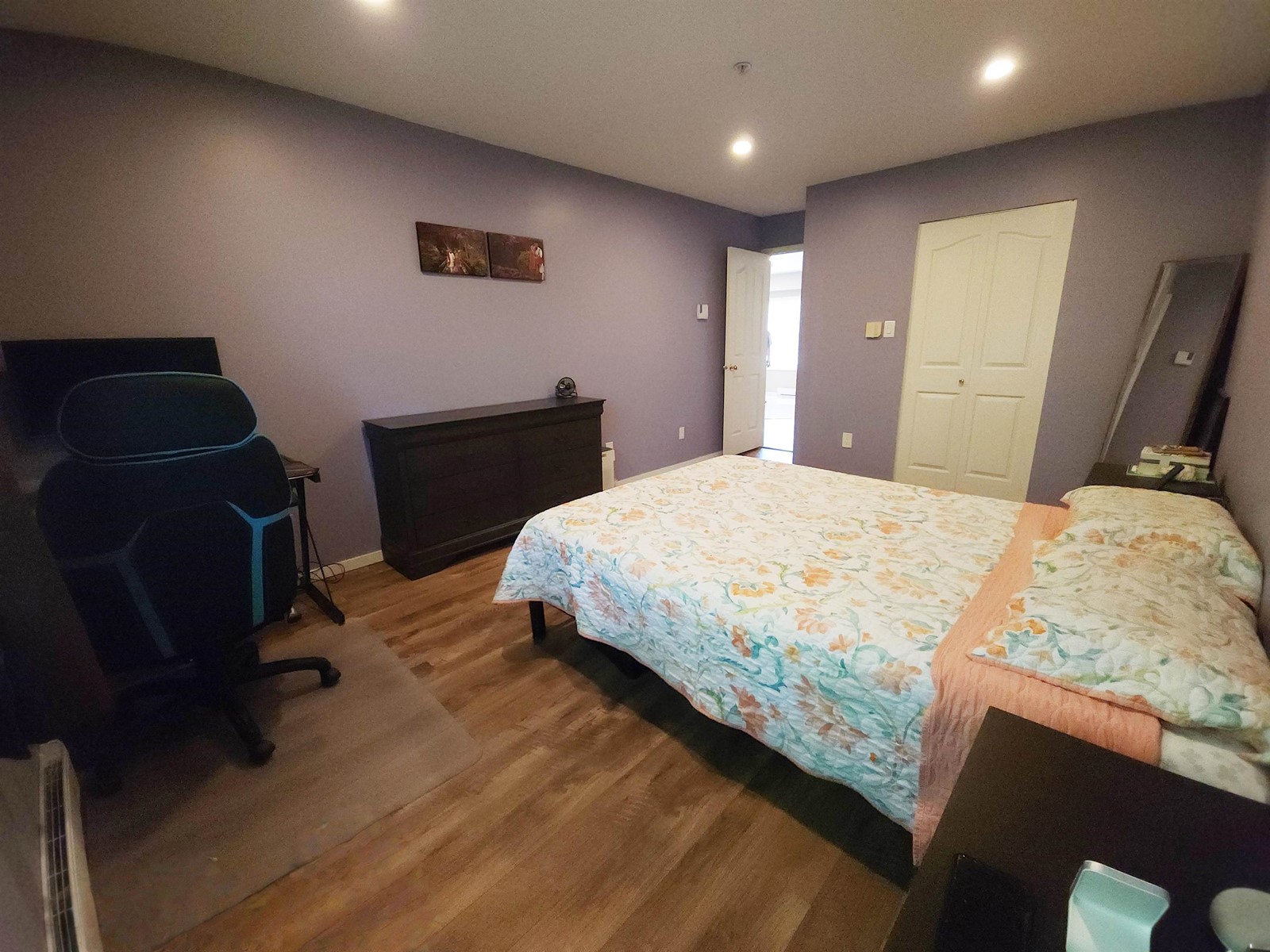Photo 7 of 5 5662 208 Street, Langley BC