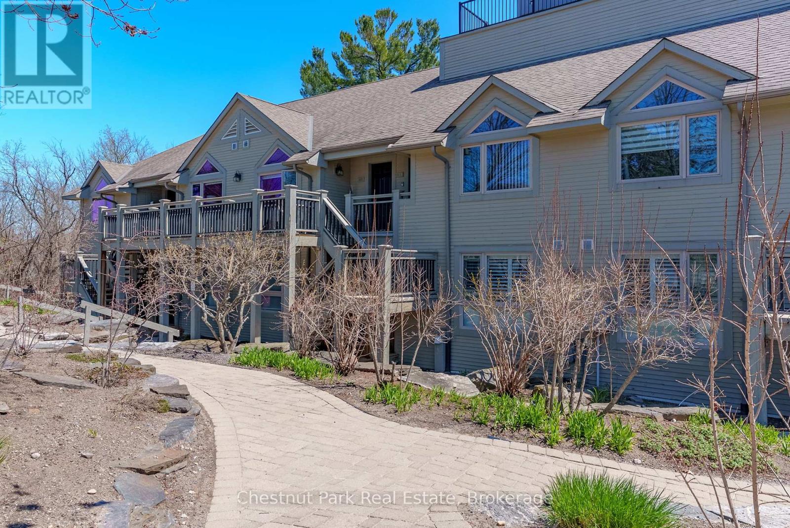 Photo 2 of 5521 Grandview Signature Drive, Huntsville ON