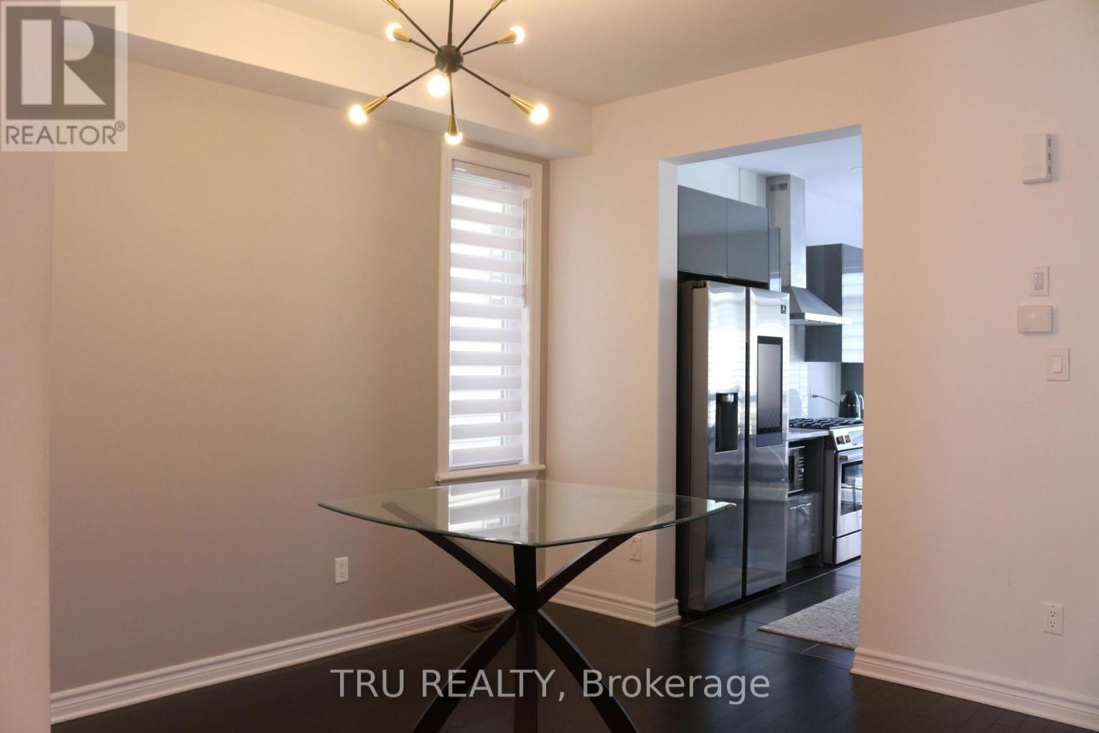 Photo 17 of 112 Minikan Street, Ottawa ON