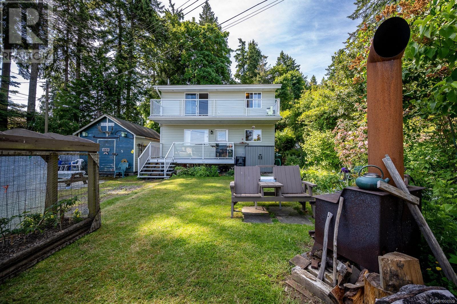 Photo 65 of 5 6919 Island Hwy W, Bowser BC