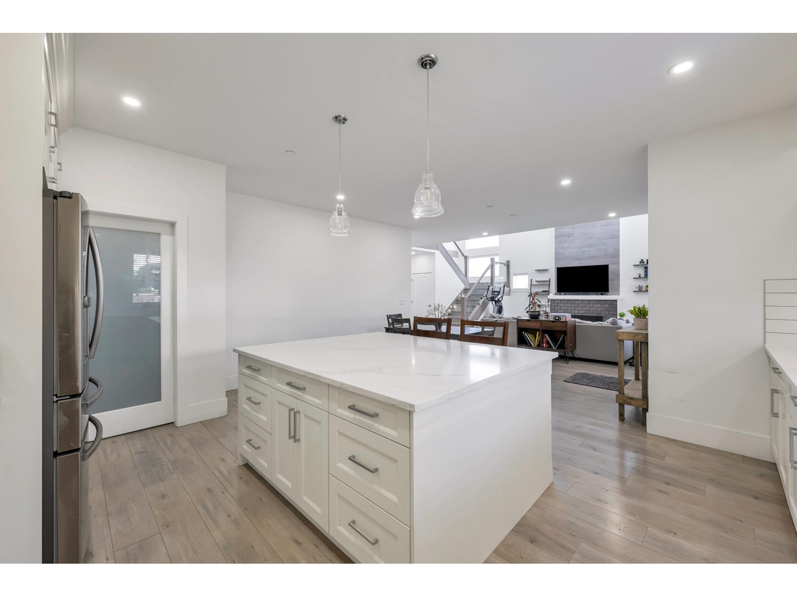 35281 EWERT AVENUE, Mission