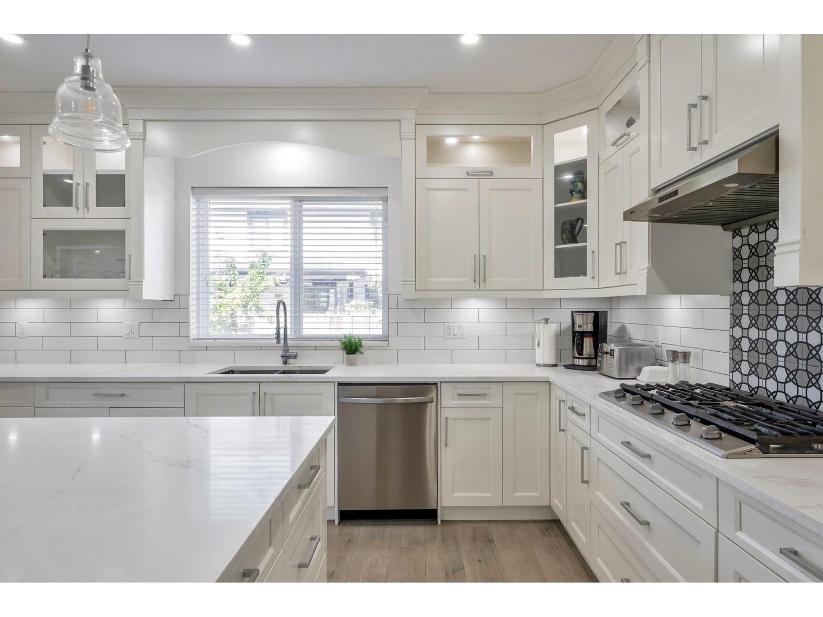 35281 EWERT AVENUE, Mission