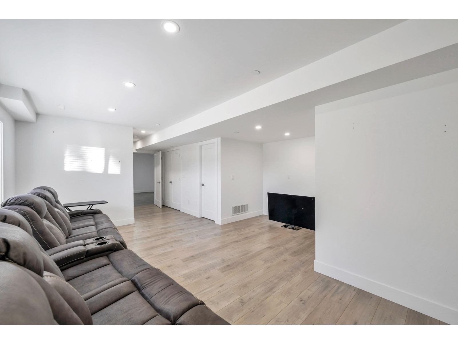 35281 EWERT AVENUE, Mission