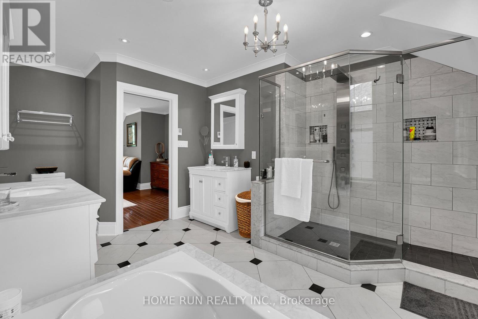 275 BUCHAN ROAD - 34