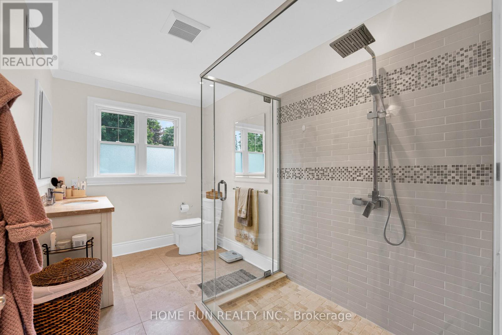 275 BUCHAN ROAD - 37