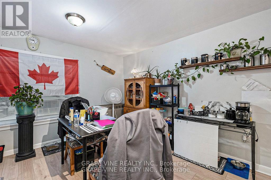 Photo 27 of 261 Elgin Street W, Arnprior ON