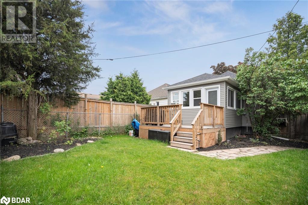 Photo 30 of 20 Robins Avenue, Hamilton ON