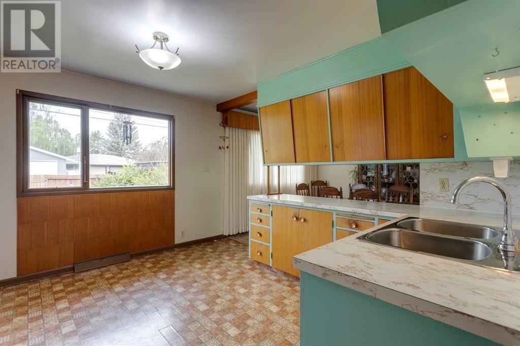 Single Family House Bungalow for Sale in  Wildwood Drive SW Wildwood Calgary 