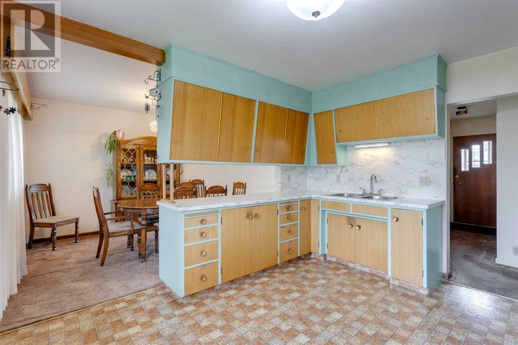 Single Family House Bungalow for Sale in  Wildwood Drive SW Wildwood Calgary 