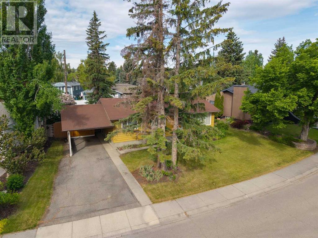 Single Family House Bungalow for Sale in  Wildwood Drive SW Wildwood Calgary 