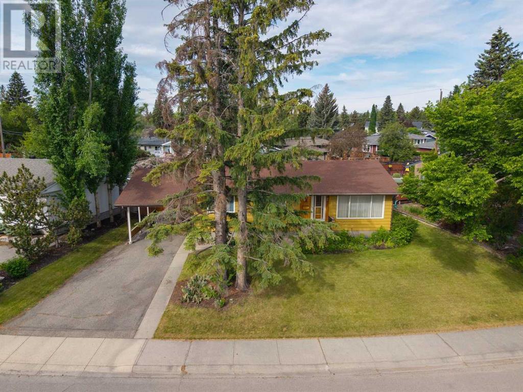 Single Family House Bungalow for Sale in  Wildwood Drive SW Wildwood Calgary 