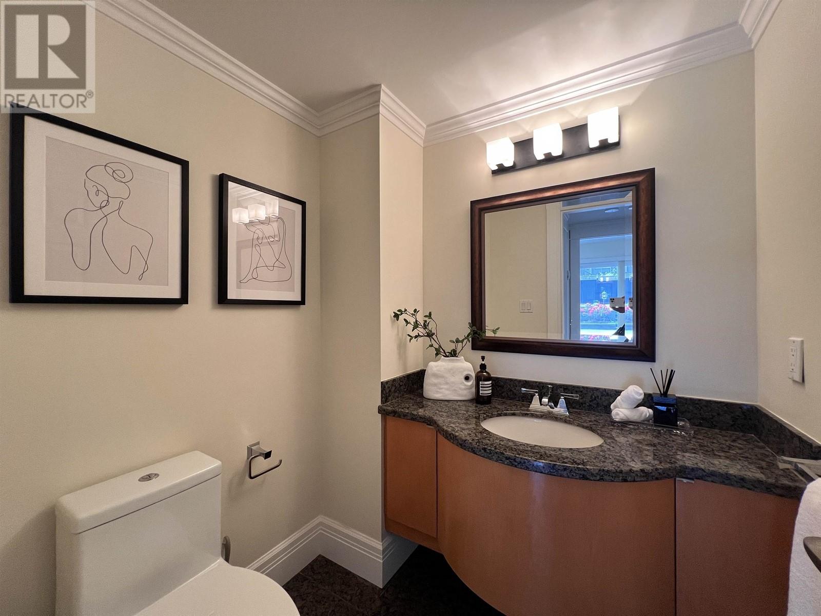 Photo 18 of 2508 W 34th Avenue, Vancouver BC