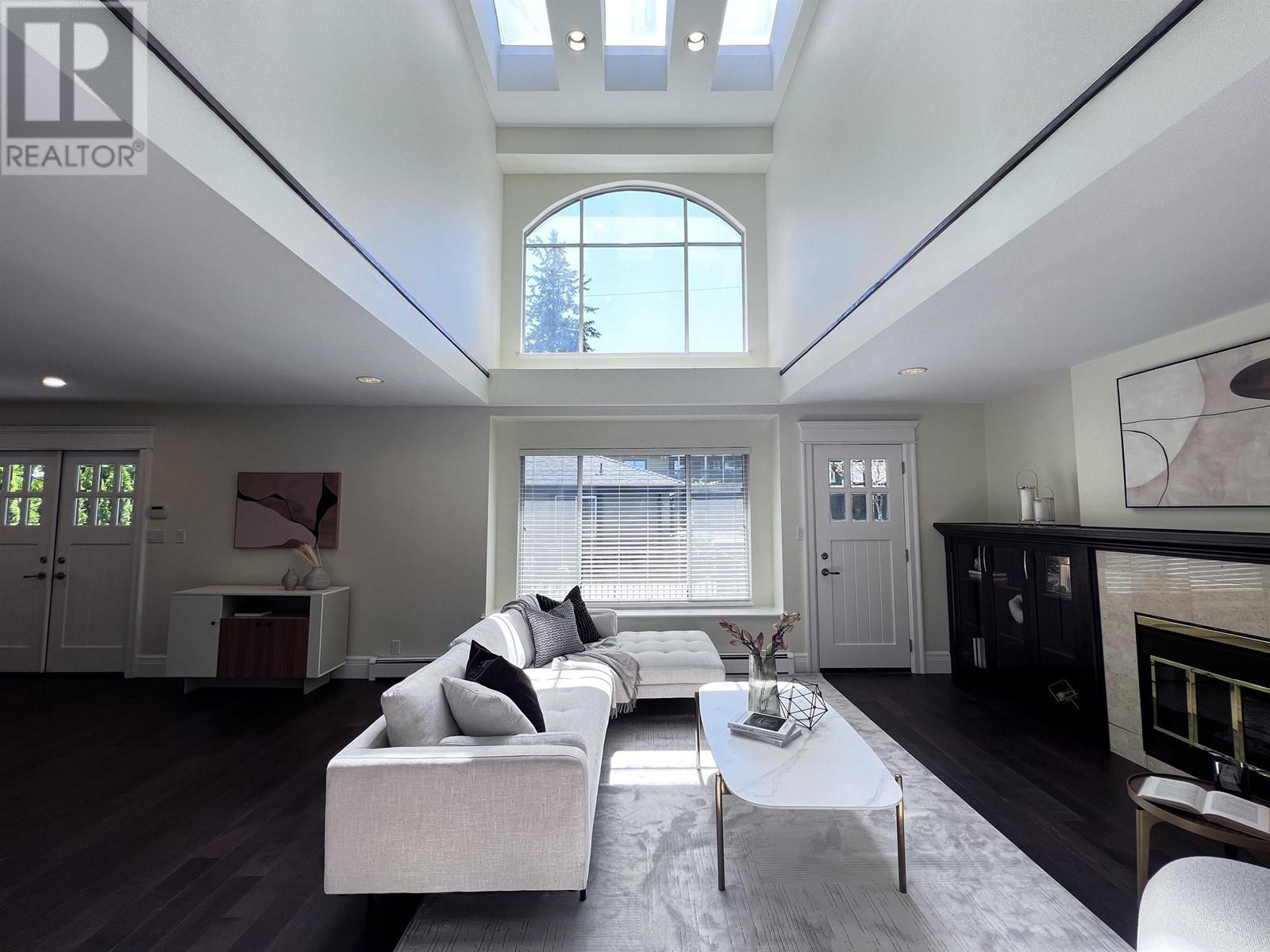 Photo 16 of 2508 W 34th Avenue, Vancouver BC