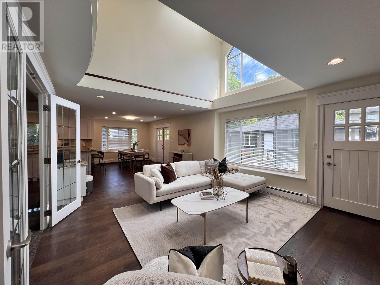 Photo 15 of 2508 W 34th Avenue, Vancouver BC