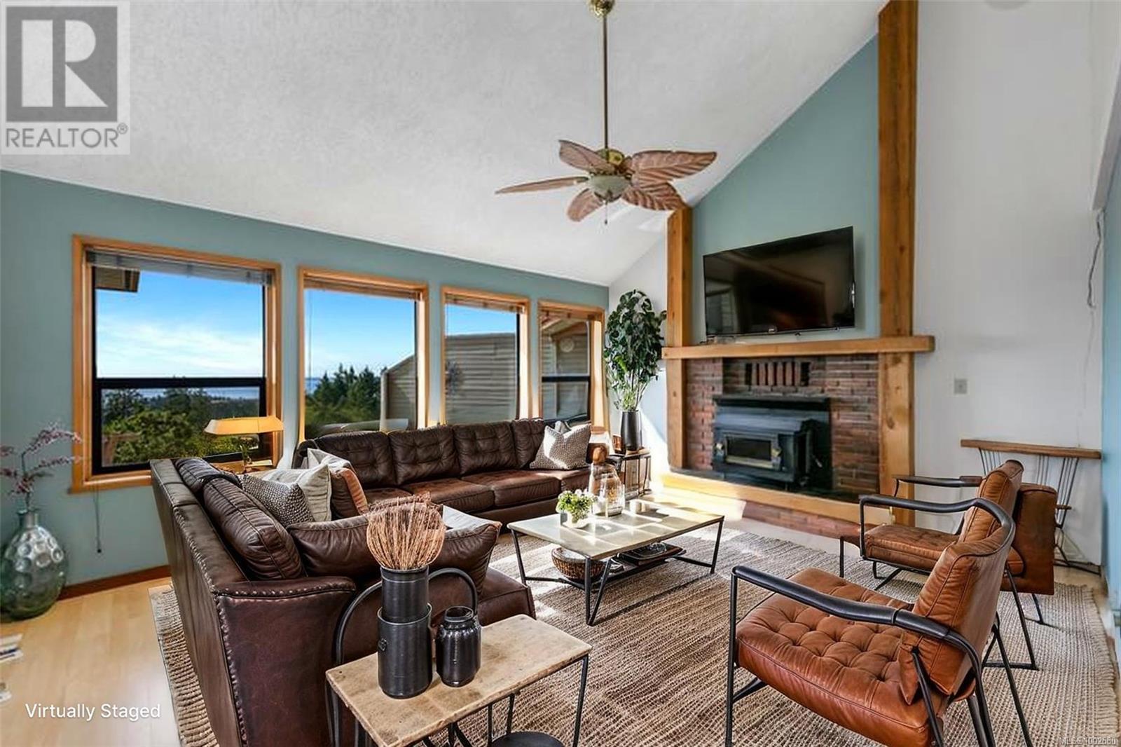 Photo 3 of 780 Cuaulta Cres, Colwood BC