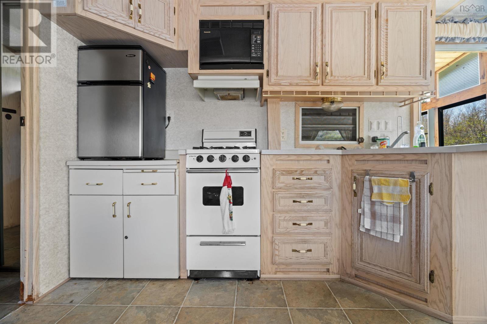 Property 10 of 24 of 7030 Highway 224