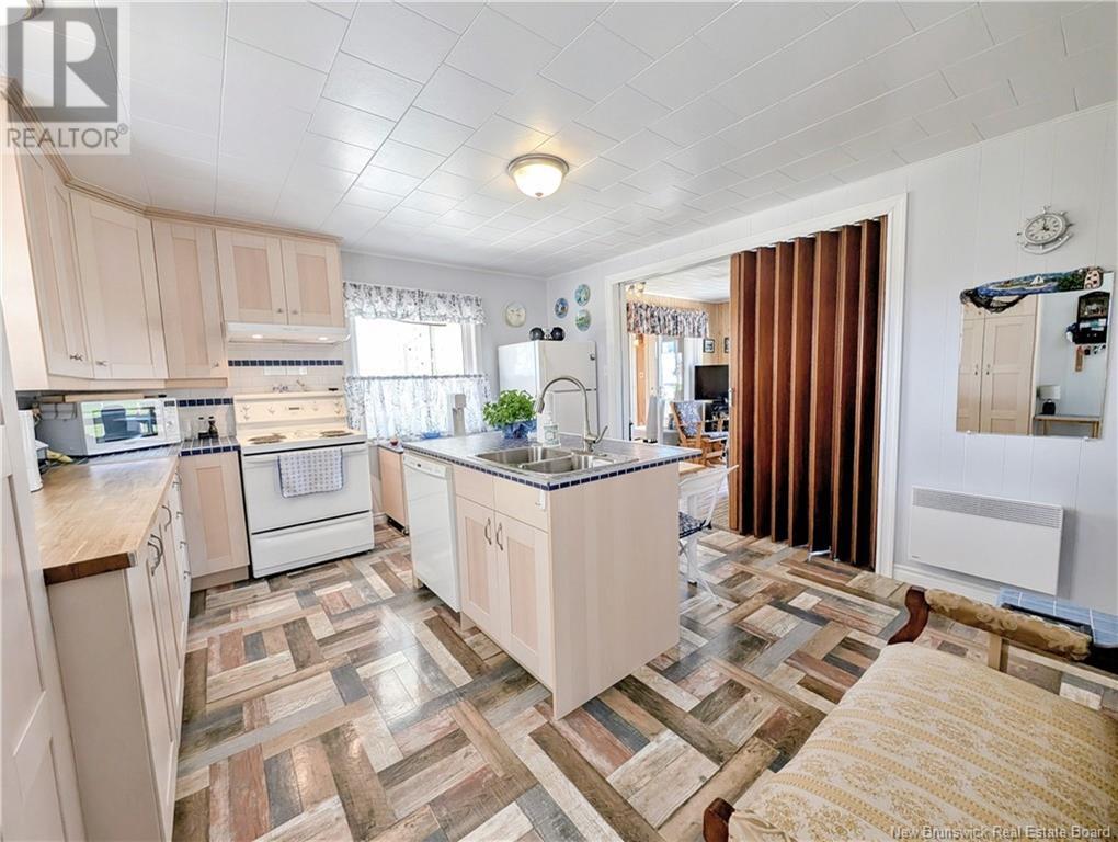 Photo 3 of 506 Rue Acadie, Grandeanse NB