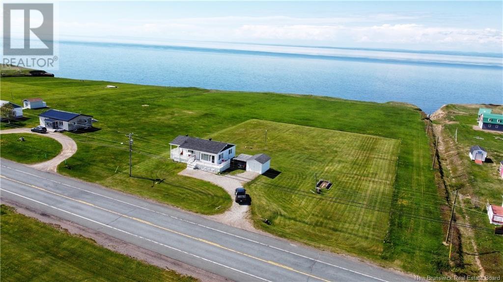 Photo 2 of 506 Rue Acadie, Grandeanse NB