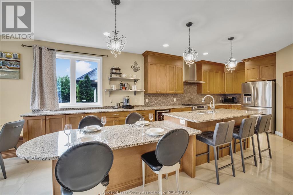 Photo 6 of 12337 Candlewood Drive, Tecumseh ON