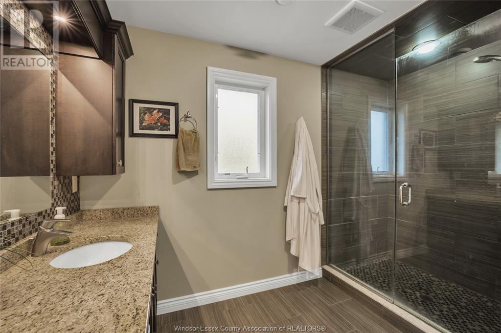 Photo 17 of 12337 Candlewood Drive, Tecumseh ON