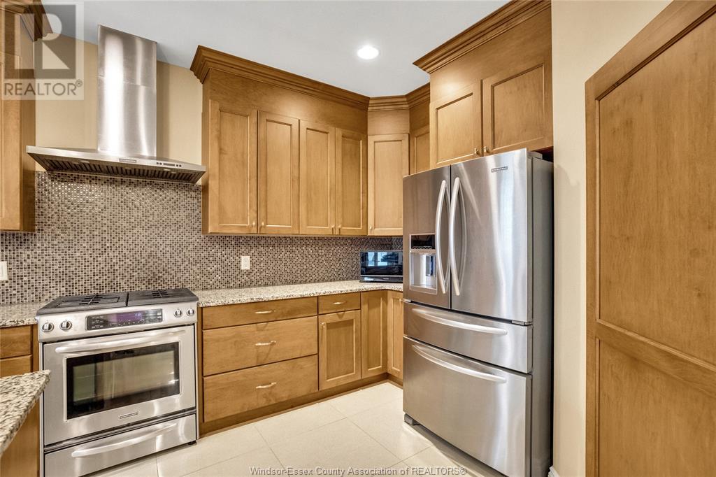 Photo 7 of 12337 Candlewood Drive, Tecumseh ON