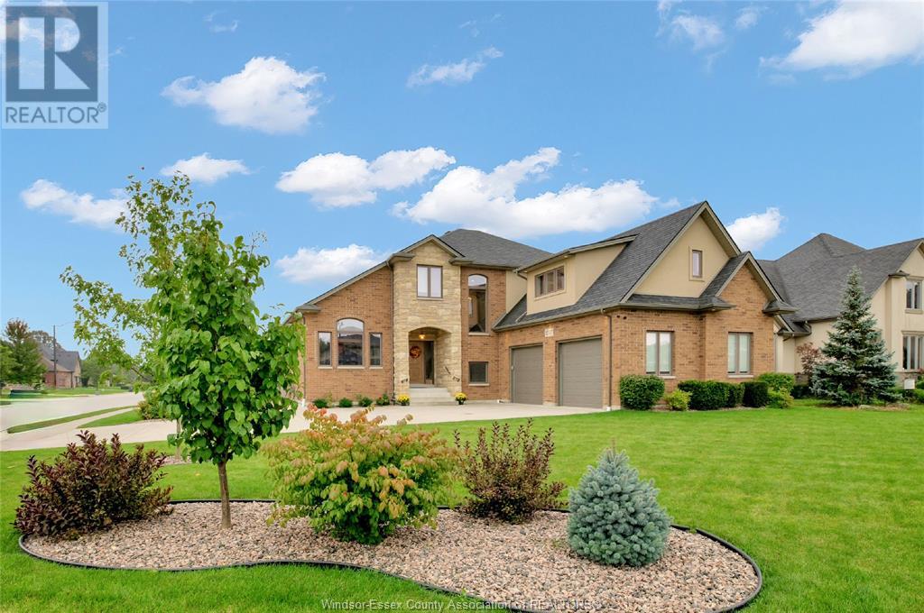 Photo 31 of 12337 Candlewood Drive, Tecumseh ON