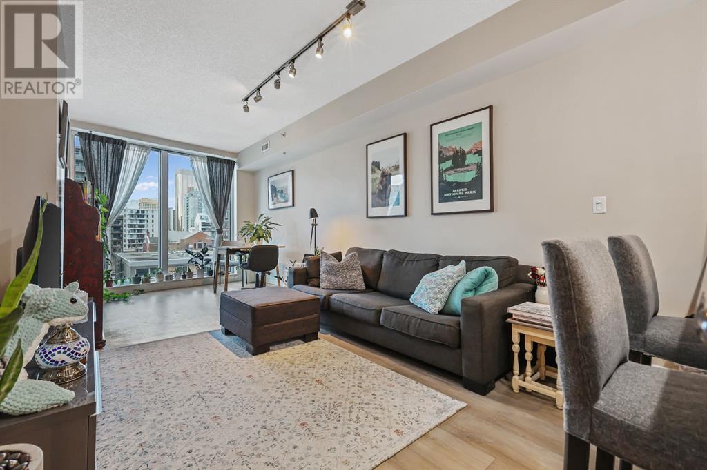 Single Family House for Sale in    Avenue SW Beltline Calgary 