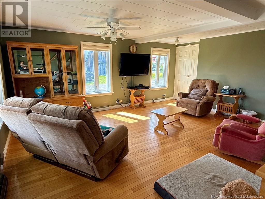 12 Soucy Lane - 11