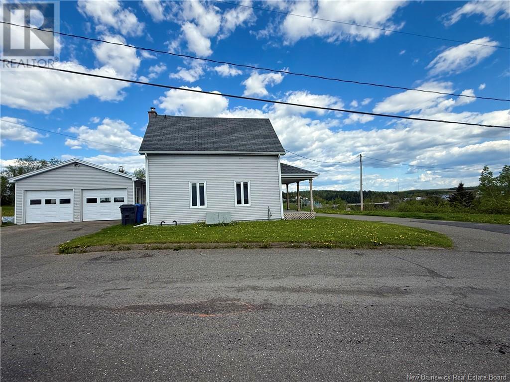 12 Soucy Lane - 32