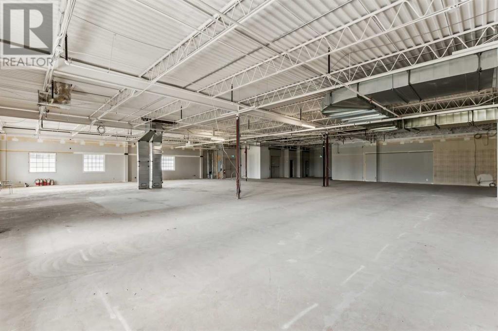 Photo 13 of 67 Glenbrook Place Sw, Calgary AB