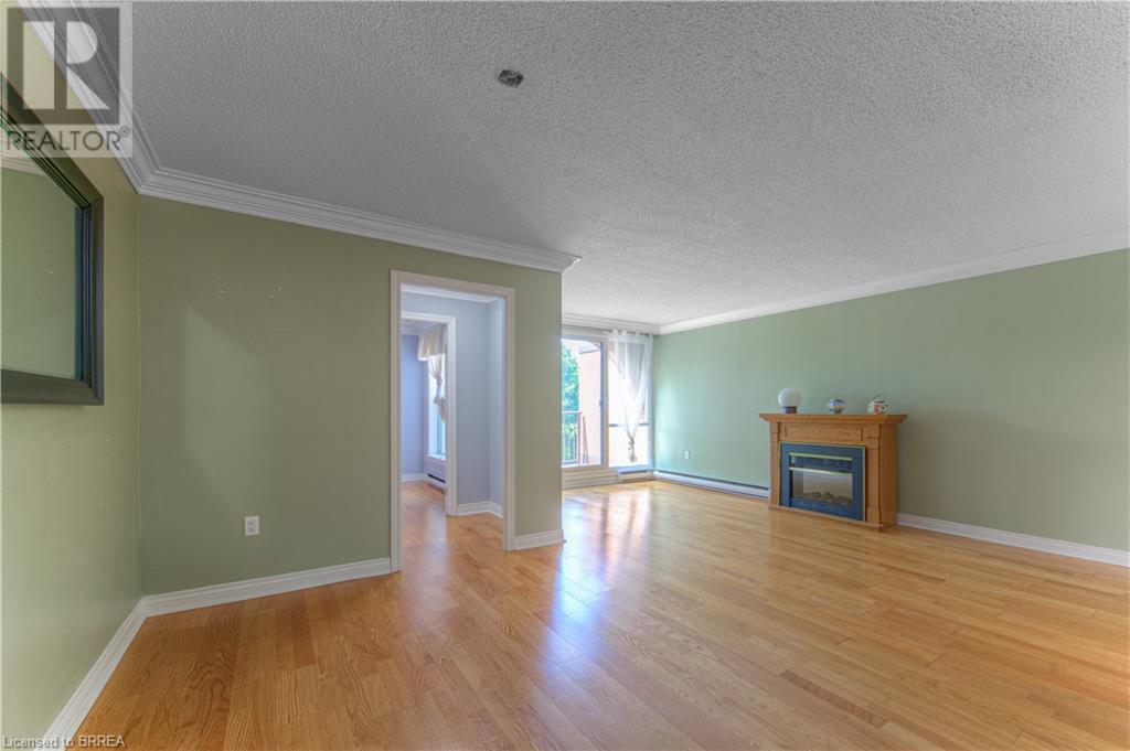 Photo 17 of 36 Hayhurst Road Unit 315, Brantford ON