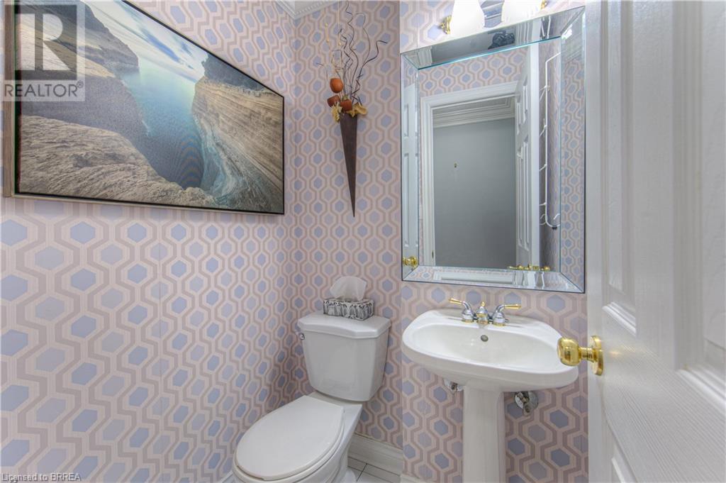 Photo 27 of 36 Hayhurst Road Unit 315, Brantford ON