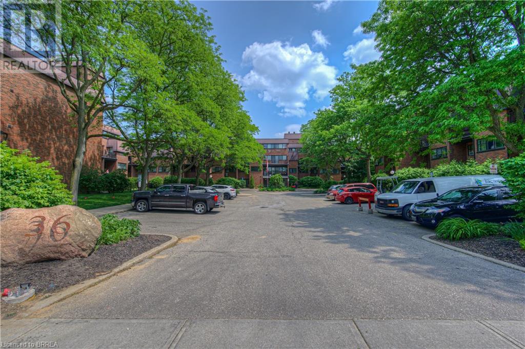 Photo 46 of 36 Hayhurst Road Unit 315, Brantford ON