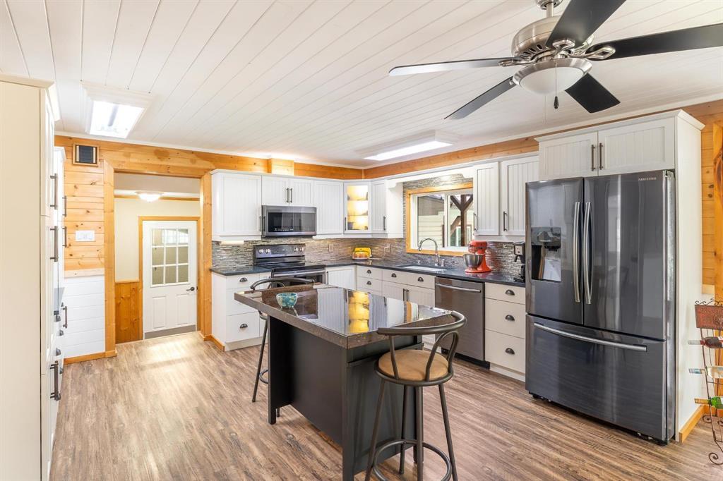 Photo 19 of 238 Scott Street, Woodridge MB