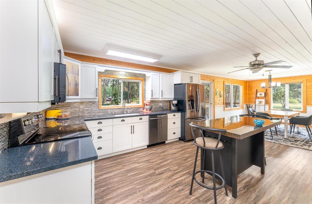 Photo 6 of 238 Scott Street, Woodridge MB