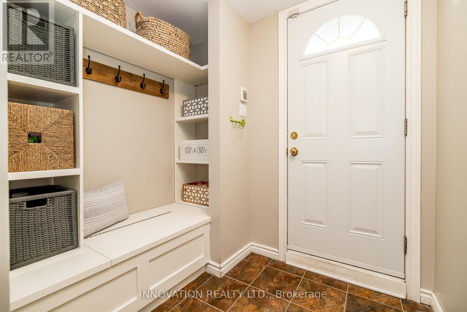 Built-in coat cupboard & bench!