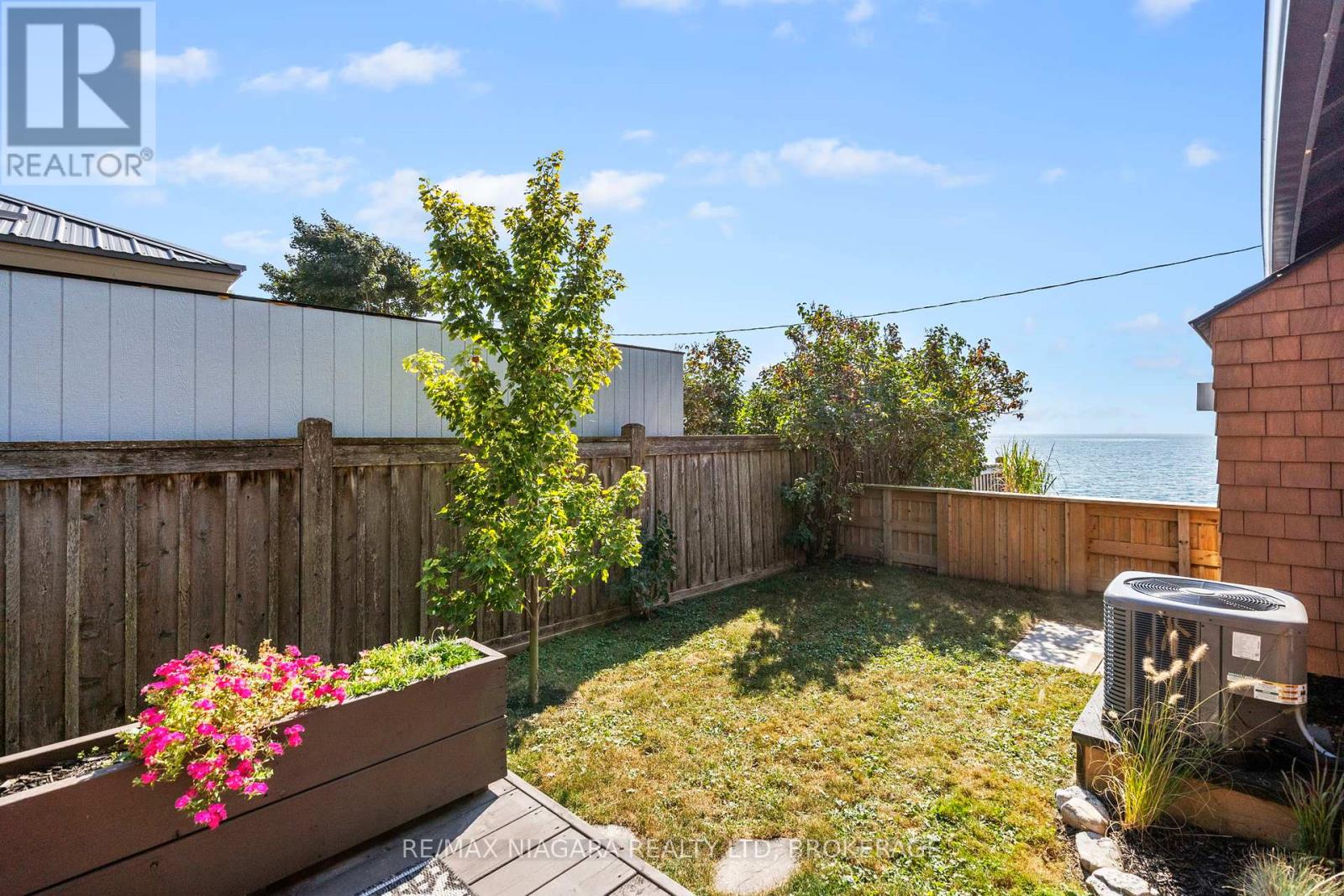 Photo 4 of 10959 Lakeshore Road, Wainfleet ON