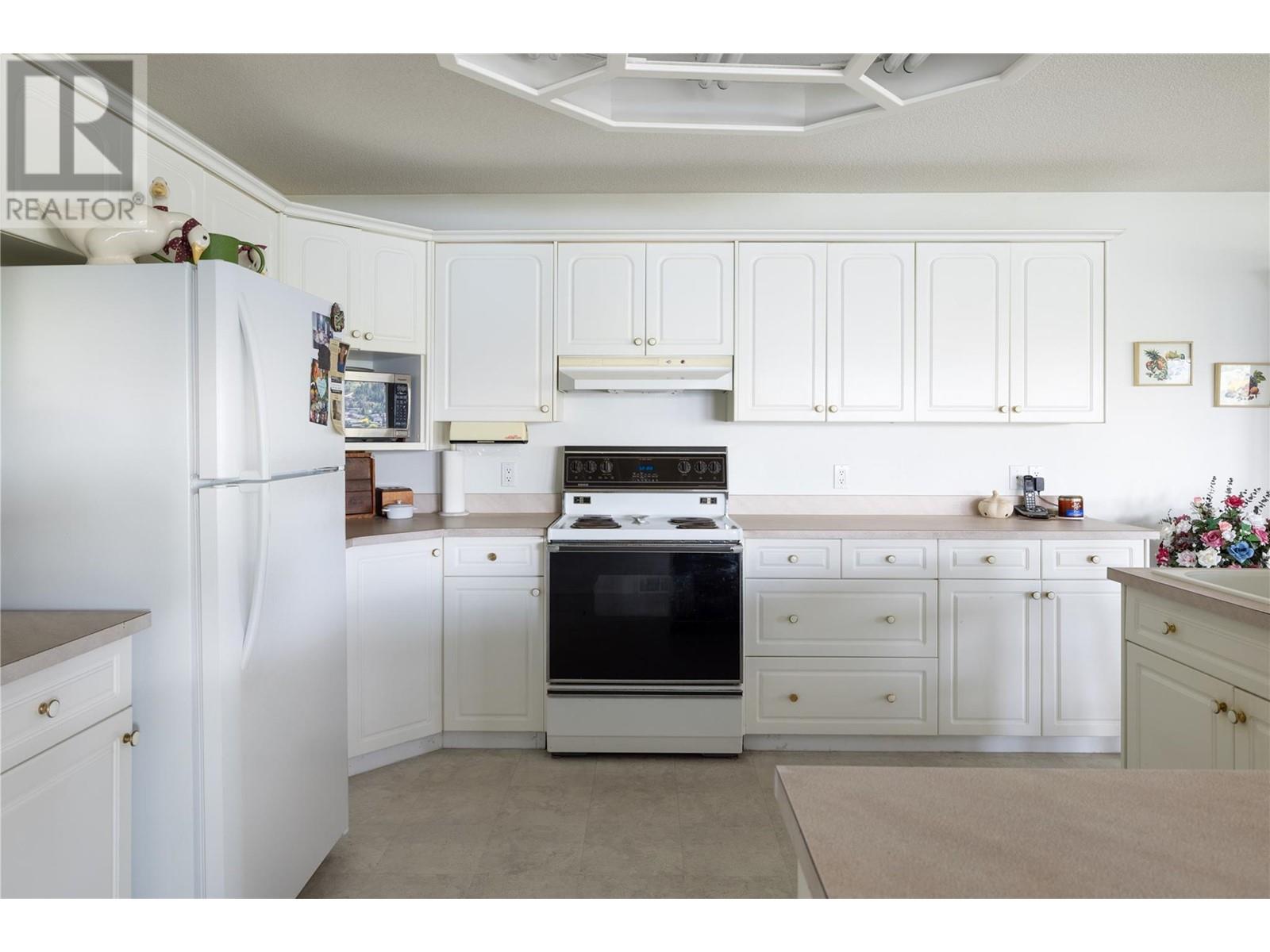 8827 Michael Drive - 39