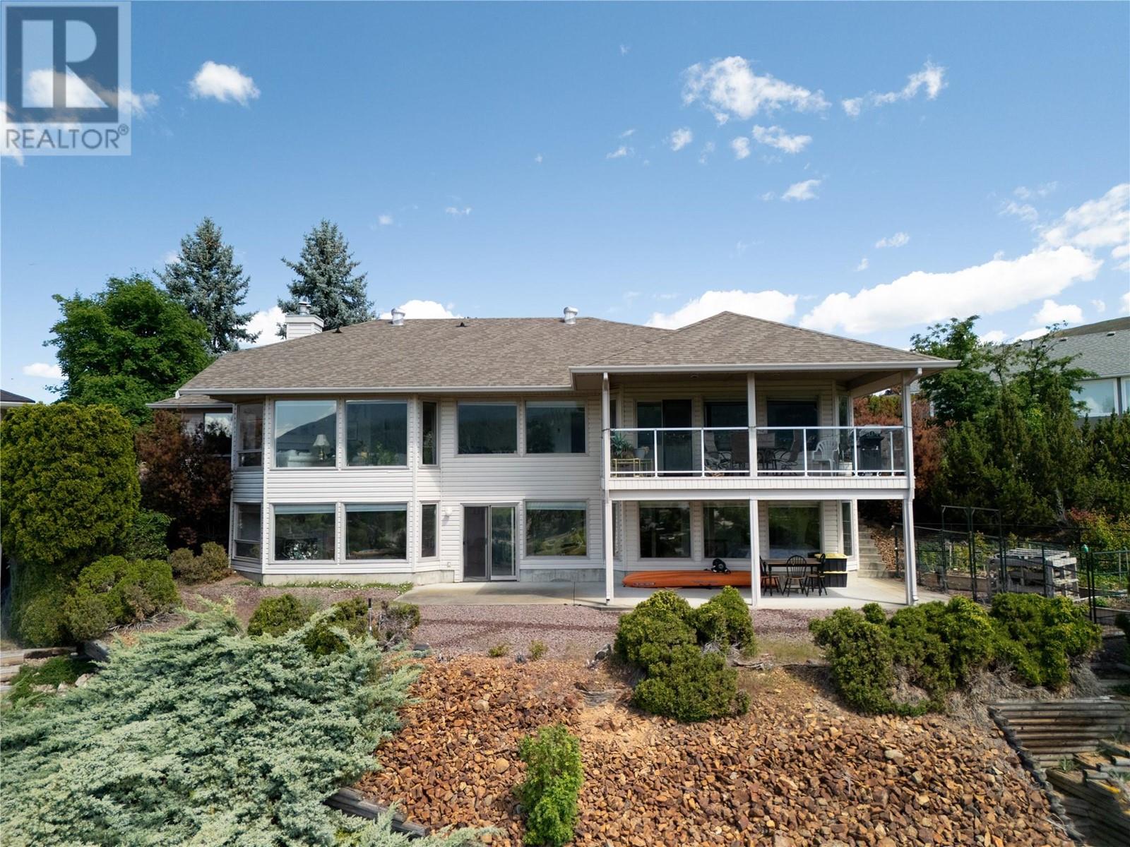 8827 Michael Drive, Coldstream