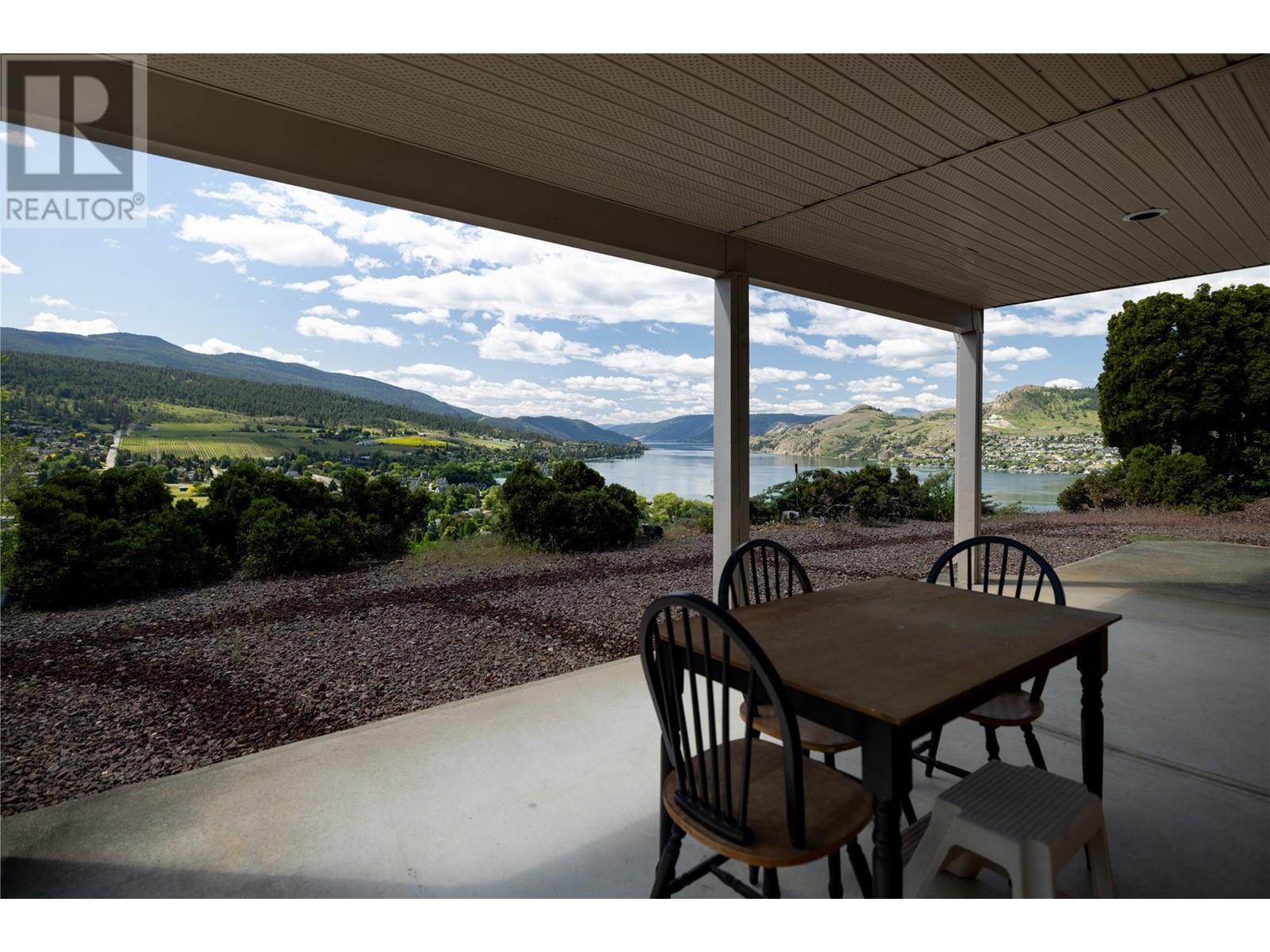 8827 Michael Drive, Coldstream