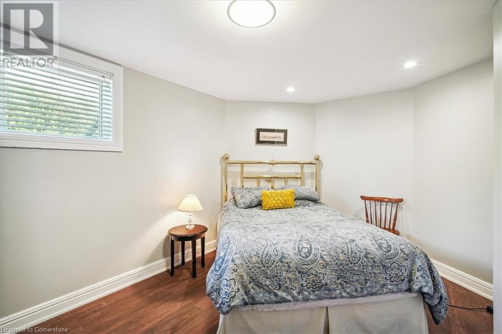 Photo 5 of 1425 Plains Road W, Burlington ON